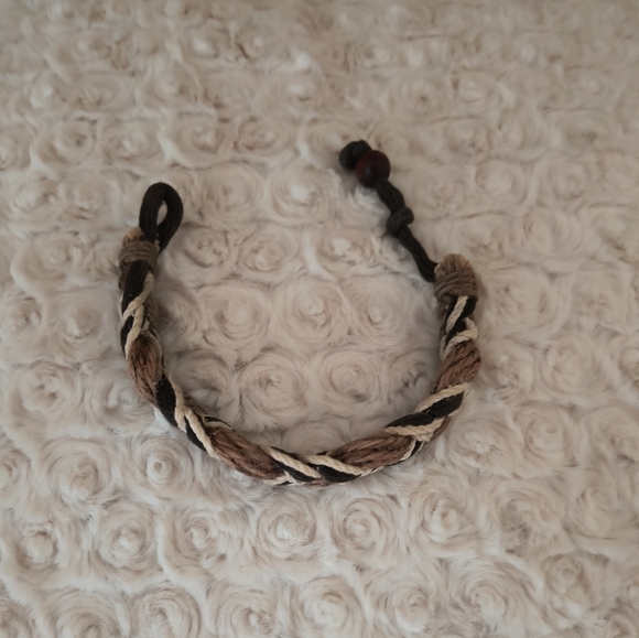 Unisex Jute Macrame Bracelet - Picture 1 of 5